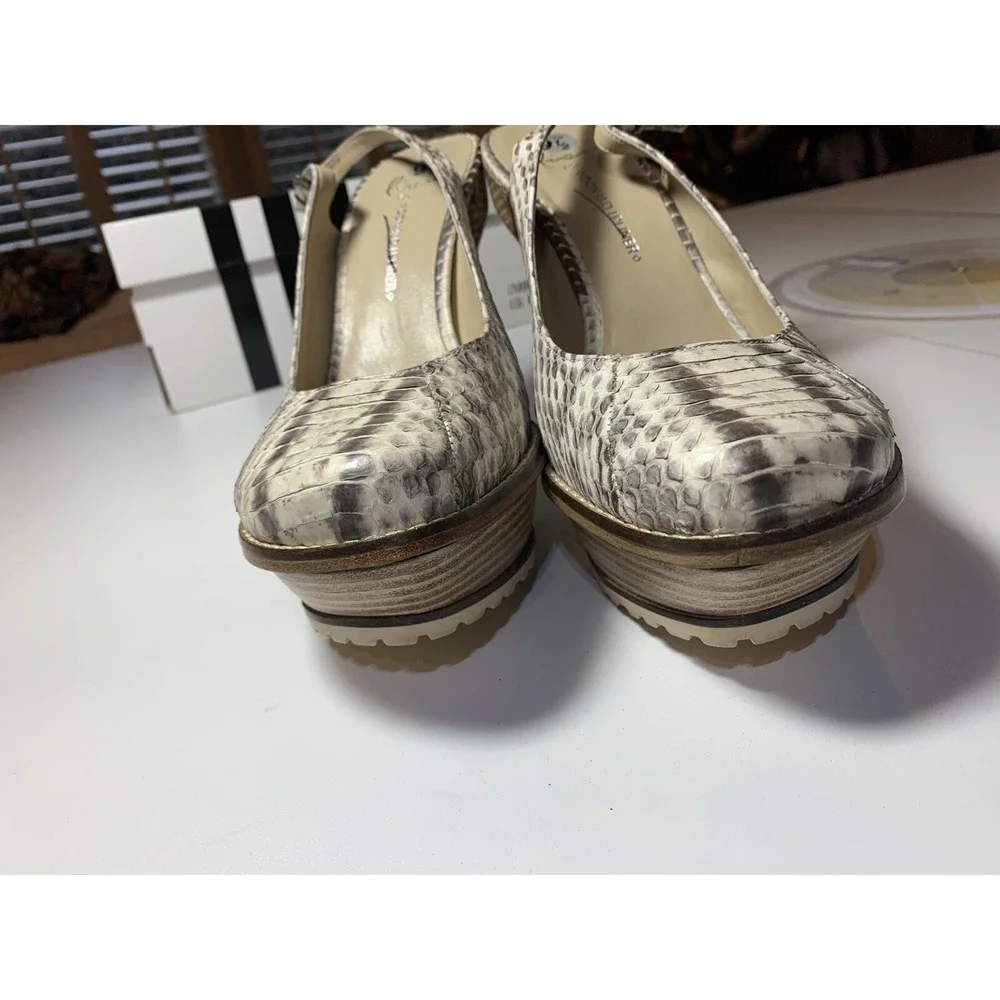 Lisa for Donald J Pliner Snake Skin Beige Slingback Platforms Size 9.5M